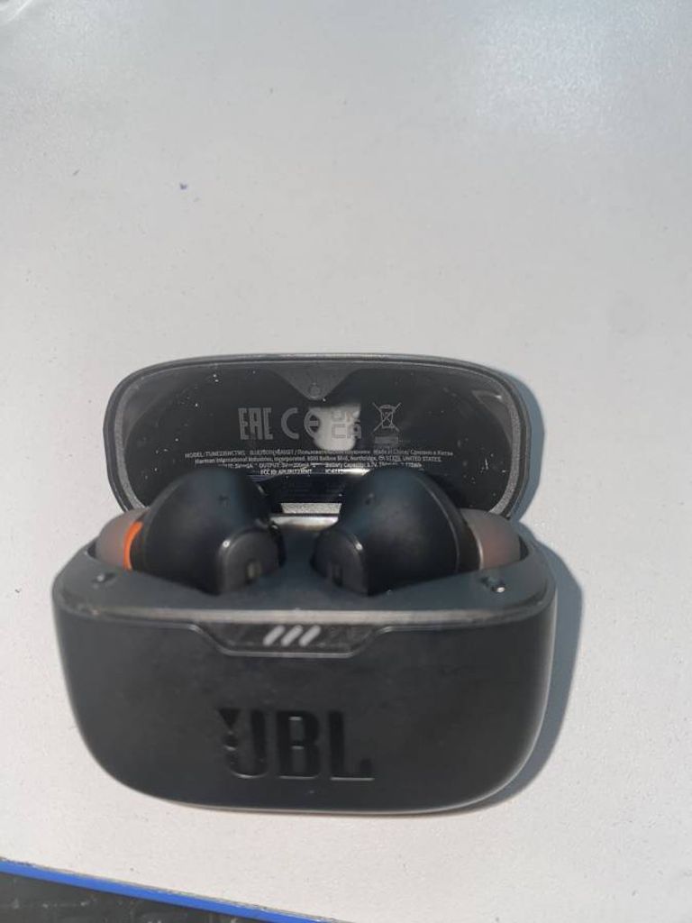 Jbl tune 235nc