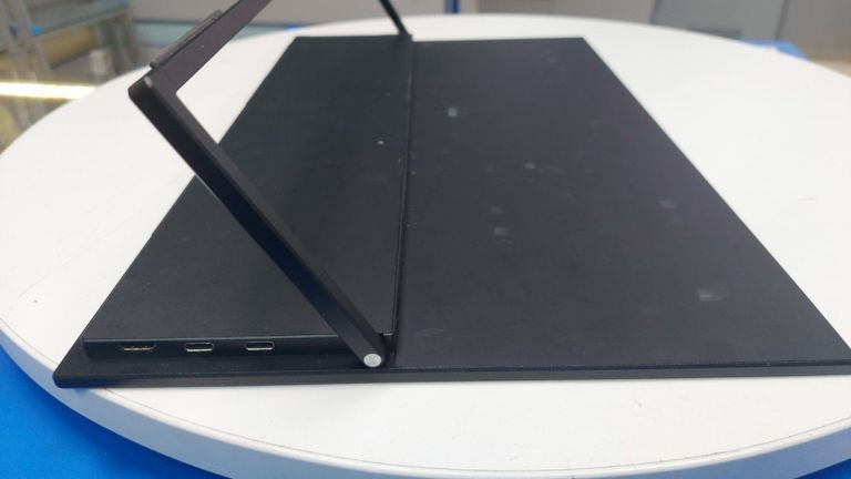 Дешиво Uperfect 17.3 full hd 144hz freesync ips hdr с ломбарда