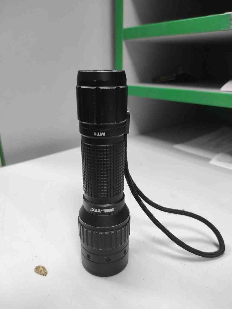 Купить Mil-tec Operator MT1 350 Lm - Black (15152900) Б/У