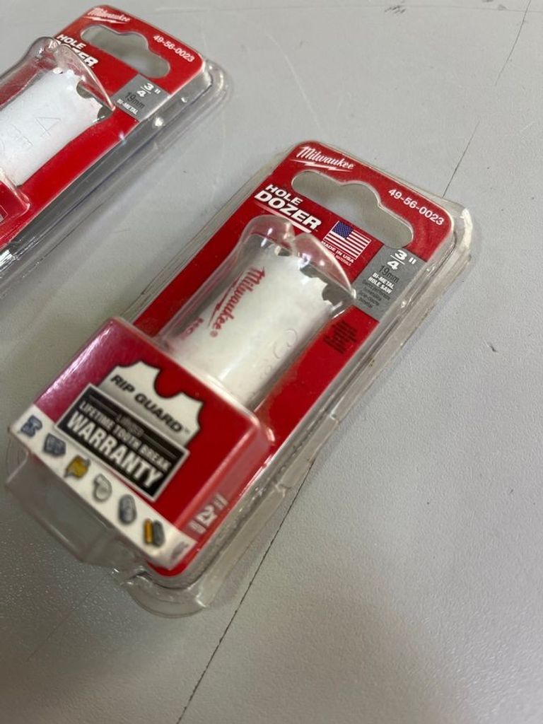 Дешево Hole Dozer 49-56-0023 з ломбарду