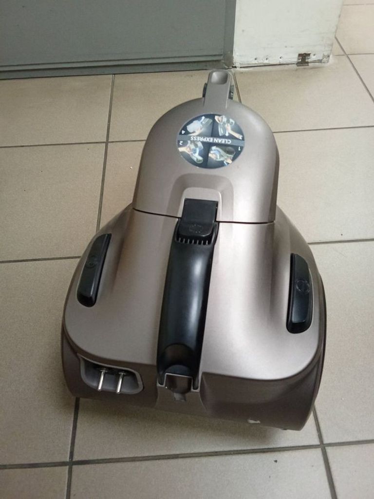 Дешево Rowenta RO 3786EA з ломбарду