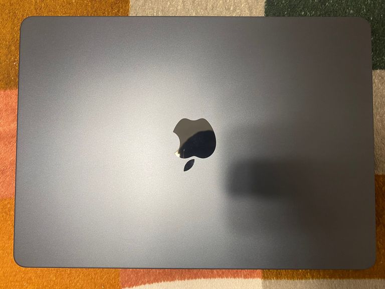 Купить Apple MacBook Air 13,6" M3 2024 Midnight (MRXV3) Б/У