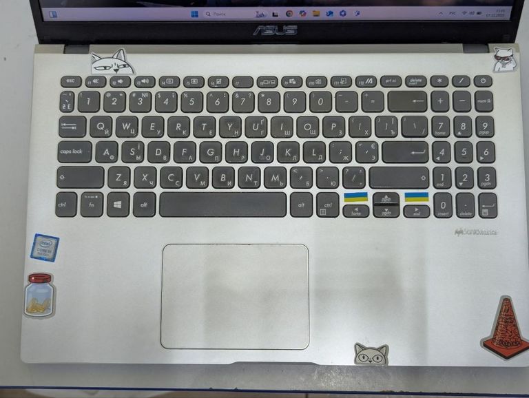 Дешево Asus 15/core i5 8265u ddr4/8gb ddr4/hdd *відсутній/ssd 512 gb/geforce mx250 2gb з ломбарду