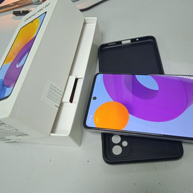 Купить Samsung m526br/ds galaxy m52 6/128gb Б/У