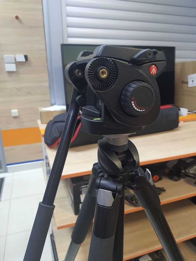 Распродажа Manfrotto 055xprob, продавец Техноскарб