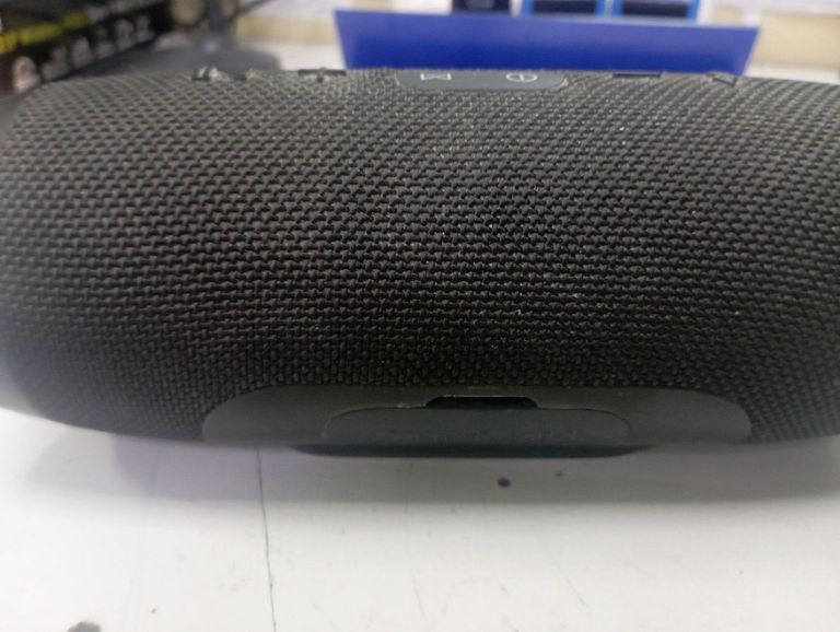 JBL Charge 3 Red (CHARGE3RED) Код:01-200795766. Зображення 5