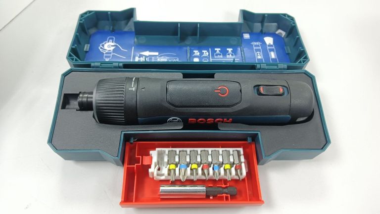 Купить Bosch go + набір + зу Б/У