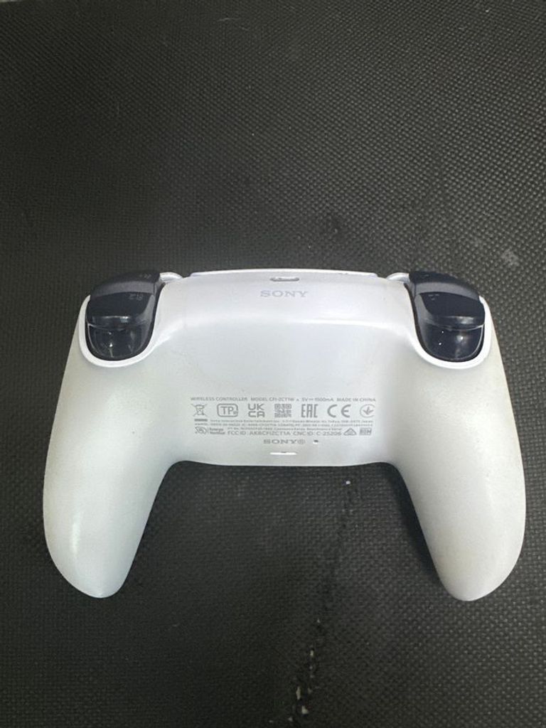 Оголошення Sony DualSense Black Б/У