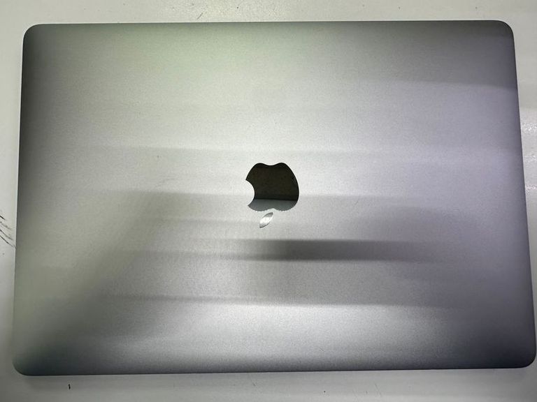 Объявление Apple macbook pro 13.3 m2 10-gpu/ram8gb/ssd256/retina/touchbar Б/У
