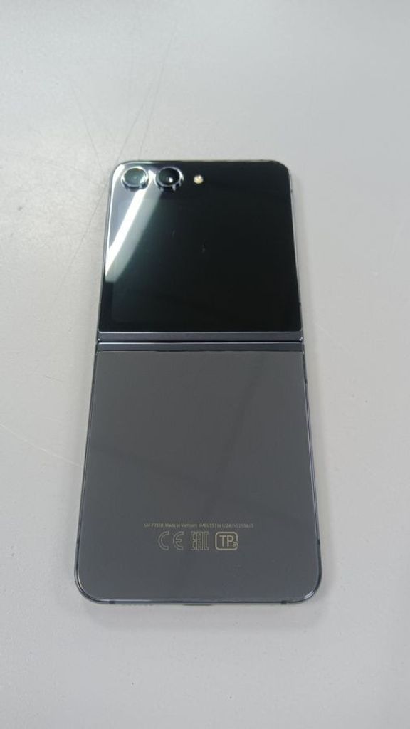 Samsung galaxy flip5 sm-f7310 8/256gb Код:01-200612738. Изображение 5