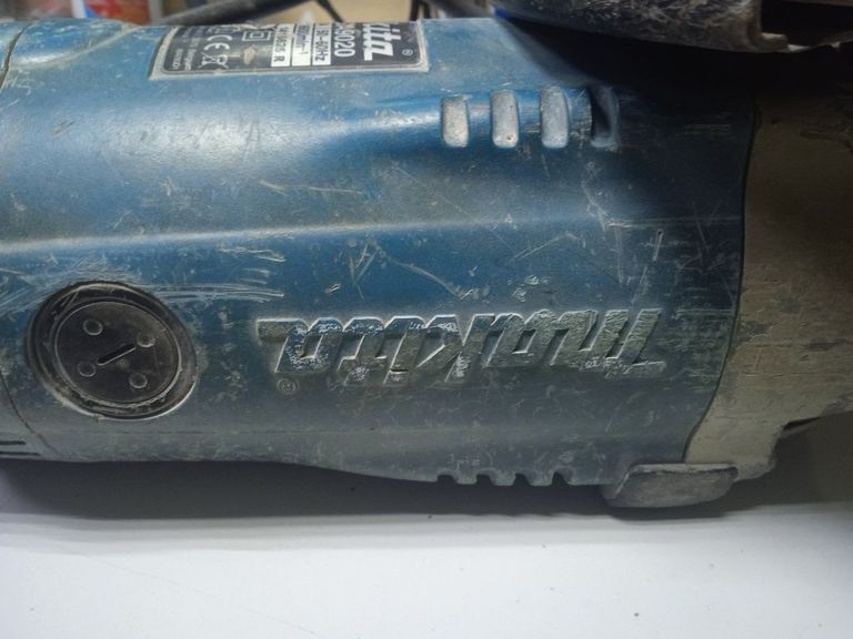 Объявление Makita GA9020 Б/У