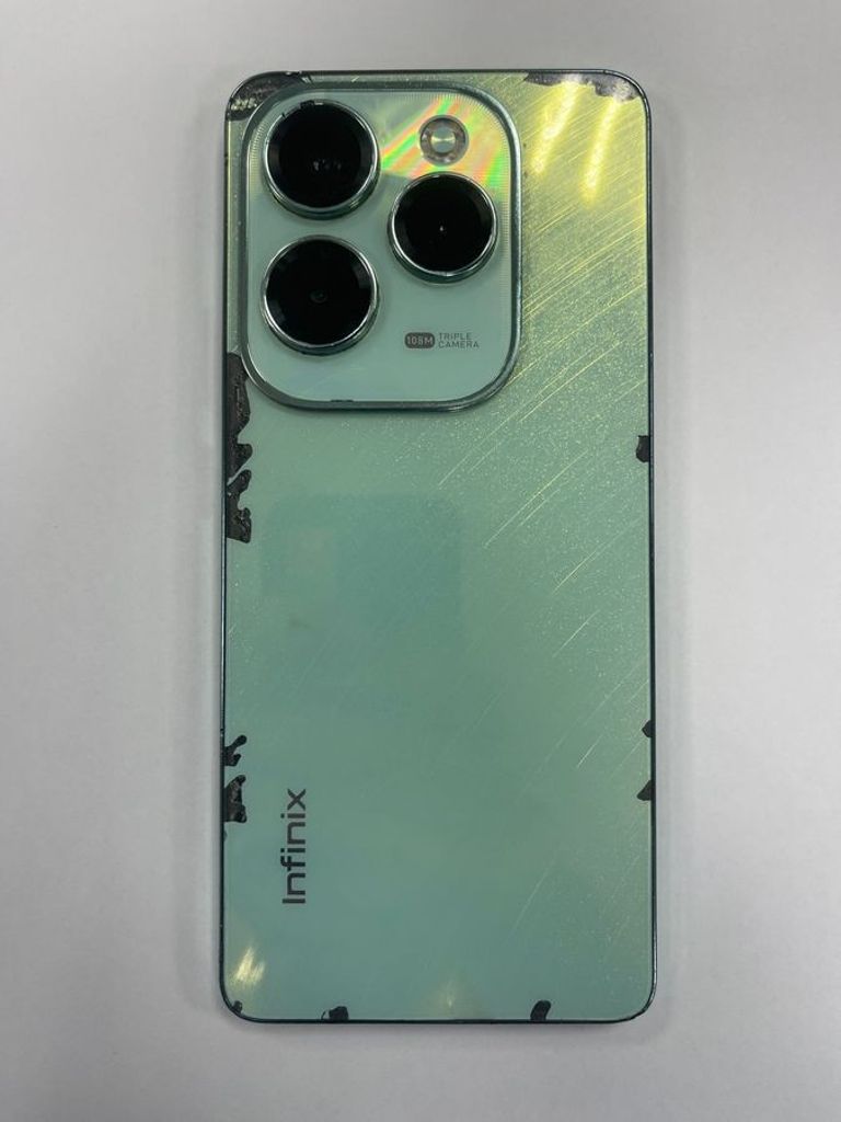 Дешиво Infinix hot 40 pro 12/256gb с ломбарда