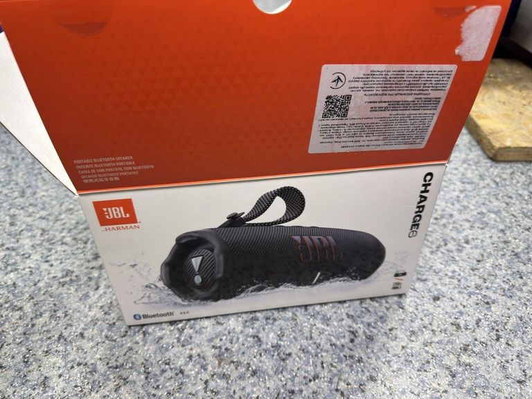 Дешиво JBL Charge 6 Black с ломбарда