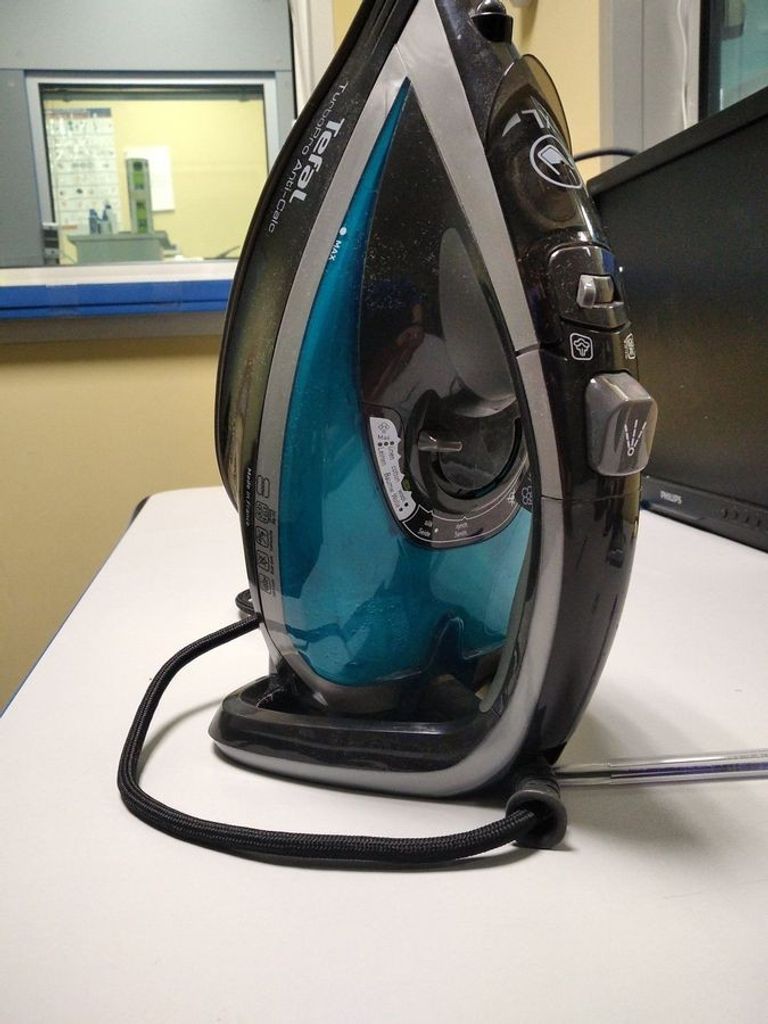 Дешево Tefal FV5640 з ломбарду