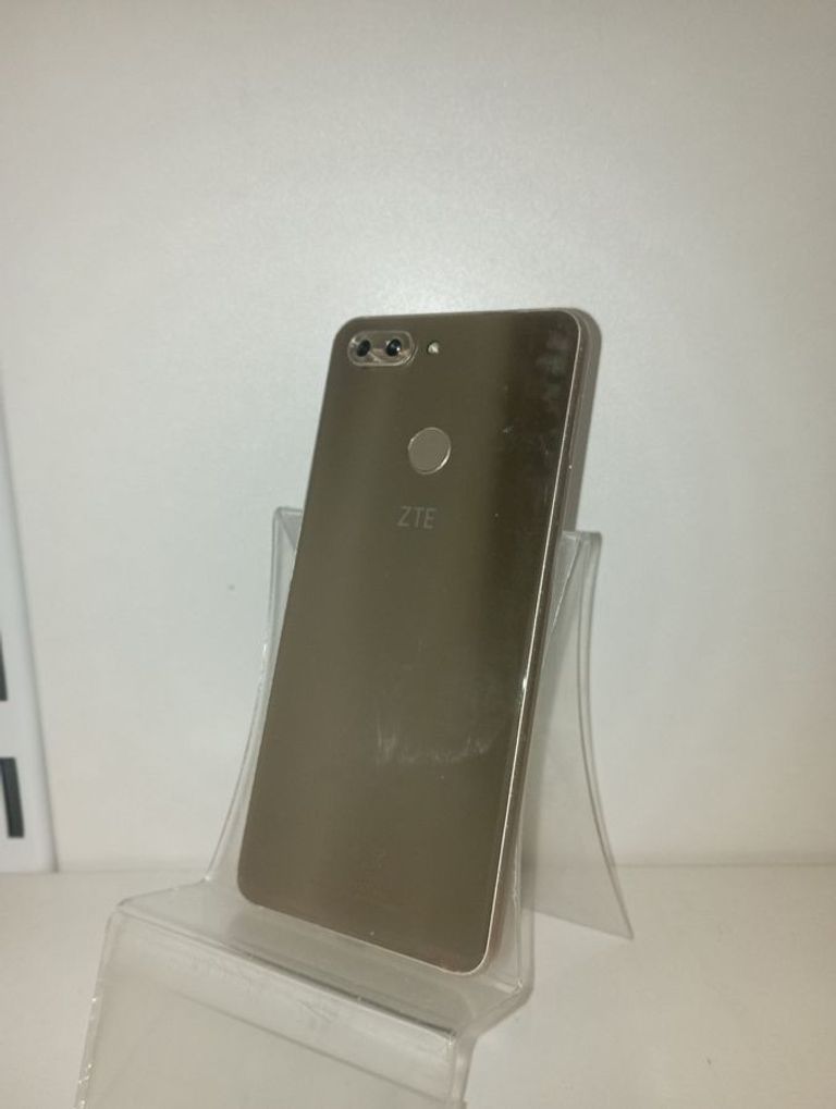 Zte v9 blade 3/32gb Код:01-200861920. Зображення 5