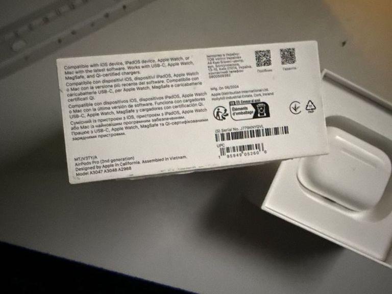 Оголошення Apple airpods pro 2nd generation with magsafe charging case usb-c Б/У