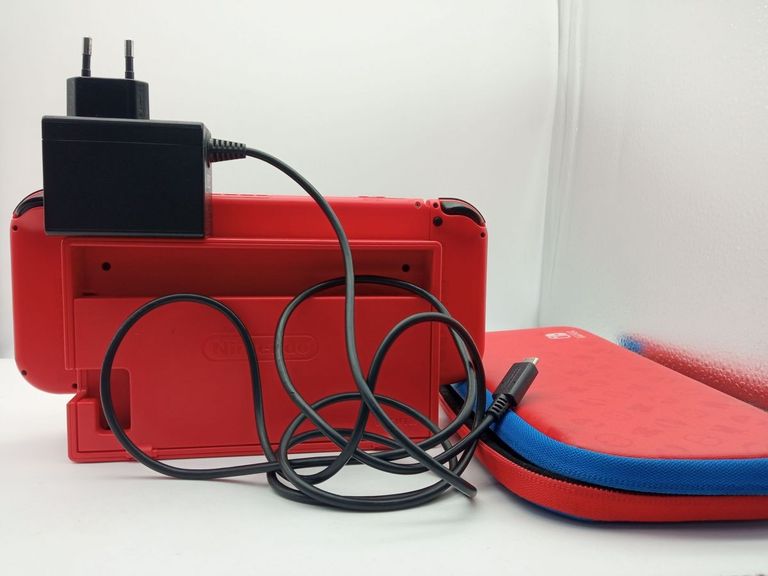 Дешиво Nintendo switch oled с ломбарда