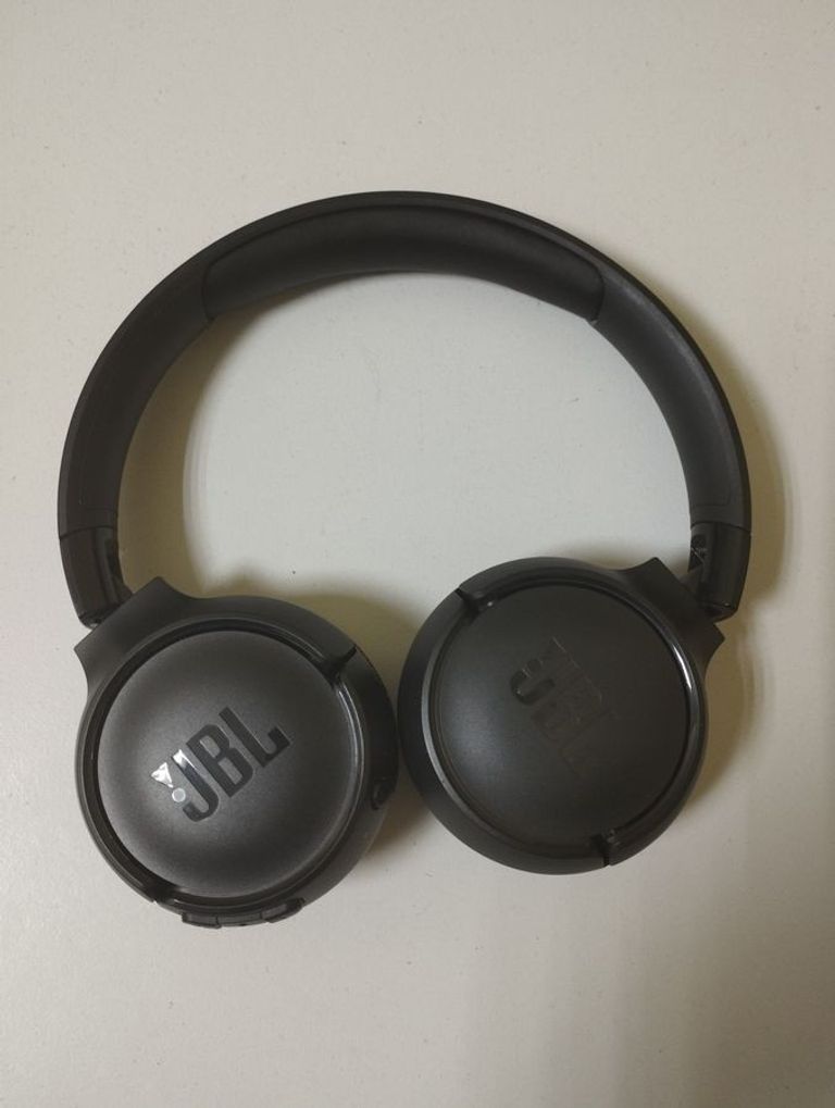 Купити Jbl tune 520bt Б/У