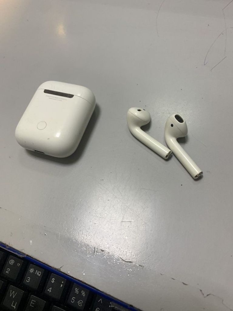 Оголошення Apple (Копія) airpods 2 gen a1602.a2032+a2031 2019г. Б/У