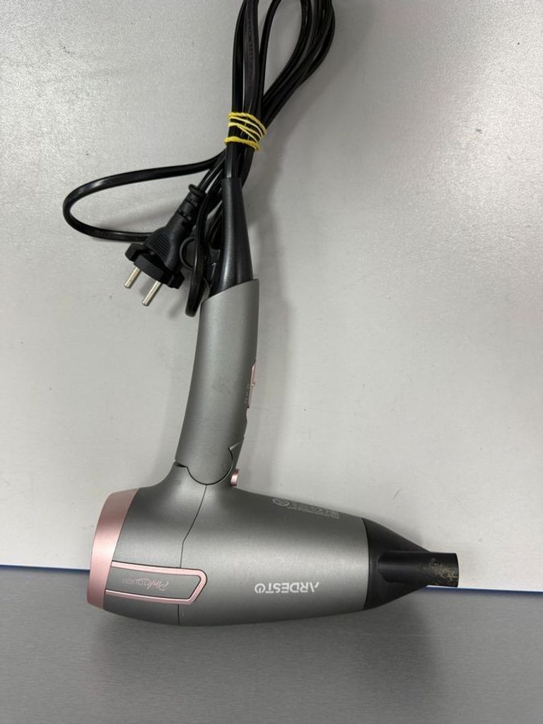 Купить Ardesto Pink Touch HD-R350PT Б/У