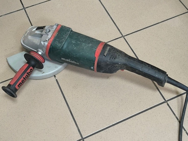 Купить Metabo w 26-230 mvt Б/У