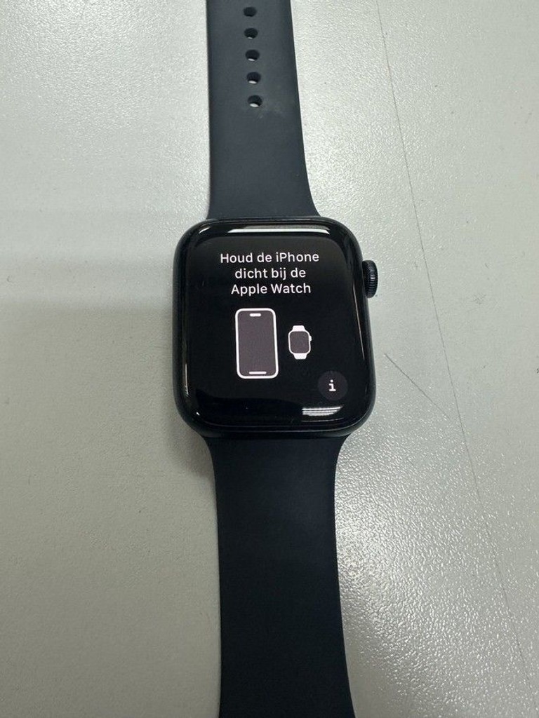 Купити Apple watch se 2 gps 44mm aluminium case Б/У