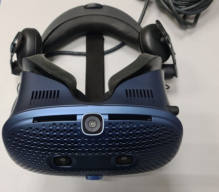 Дешево HTC Vive Cosmos (99HARL011-00, 99HARL027-00) з ломбарду