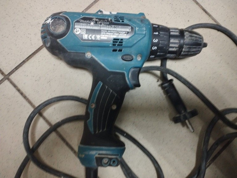 Оголошення Makita DF0300 Б/У