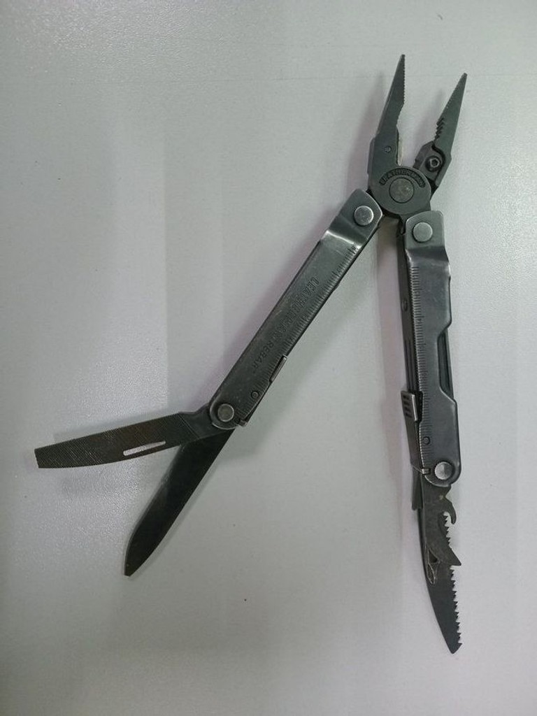 Дешево Leatherman rebar з ломбарду