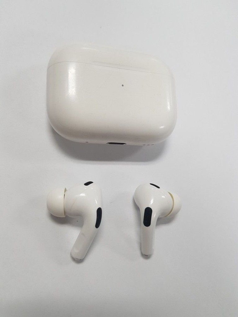 Дешево Apple airpods pro 2nd generation with magsafe charging case usb-c з ломбарду