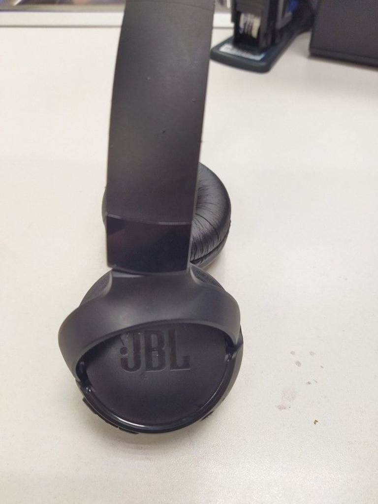 Объявление Jbl tune 520bt Б/У