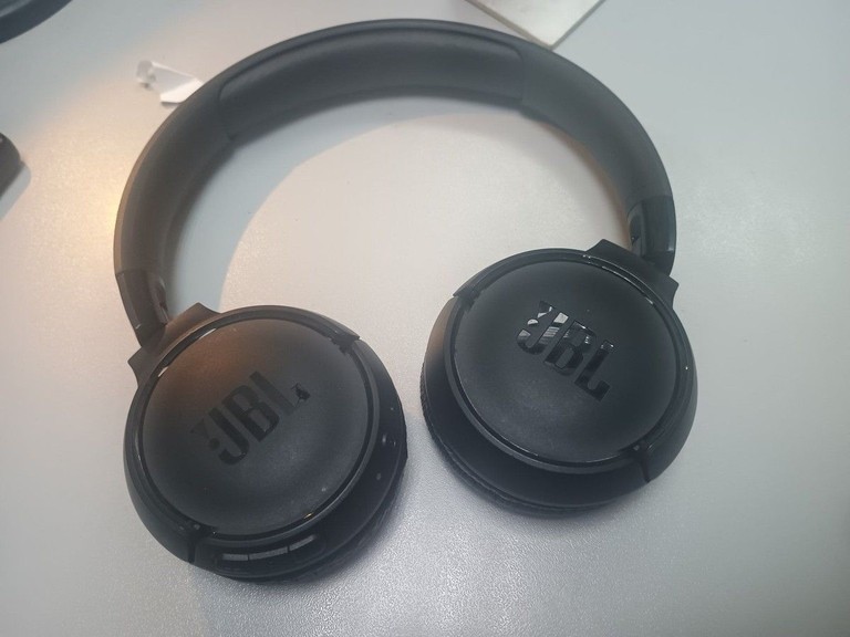 Оголошення Jbl tune 520bt Б/У