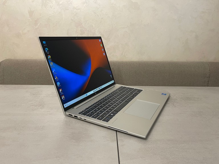Дешево HP EliteBook 860 G10, 16" з ломбарду