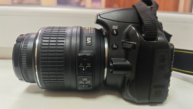 Nikon d3100 kit / af-s nikkor 18-55mm f:3,5-5,6g vr dx Код:01-201001267. Изображение 5