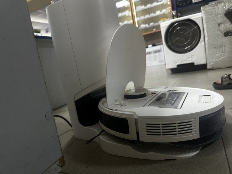 Купити Ecovacs Deebot OZMO N10 Plus Б/У