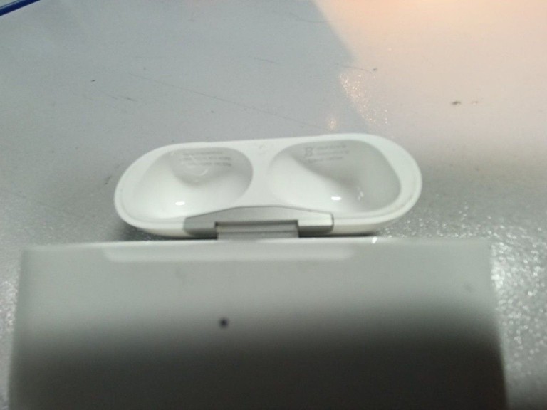 Apple airpods pro 2nd generation with magsafe charging case usb-c Код:01-201078614. Зображення 5