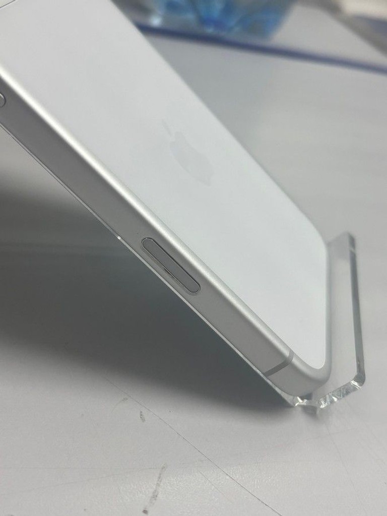 Оголошення Apple iPhone 17 Pro Max 256GB eSIM Silver (MFXG4) Б/У