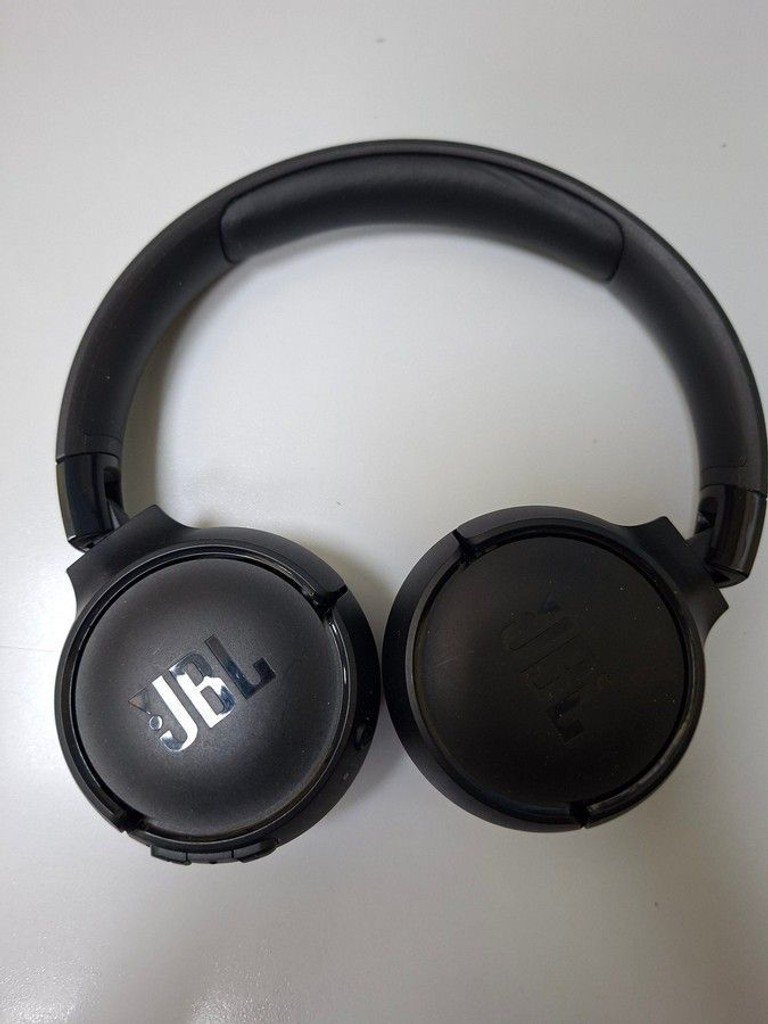 Купити Jbl tune 520bt Б/У