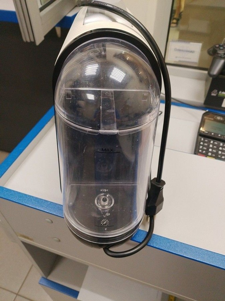 Дешево Delonghi Nespresso Inissia EN 80.B з ломбарду