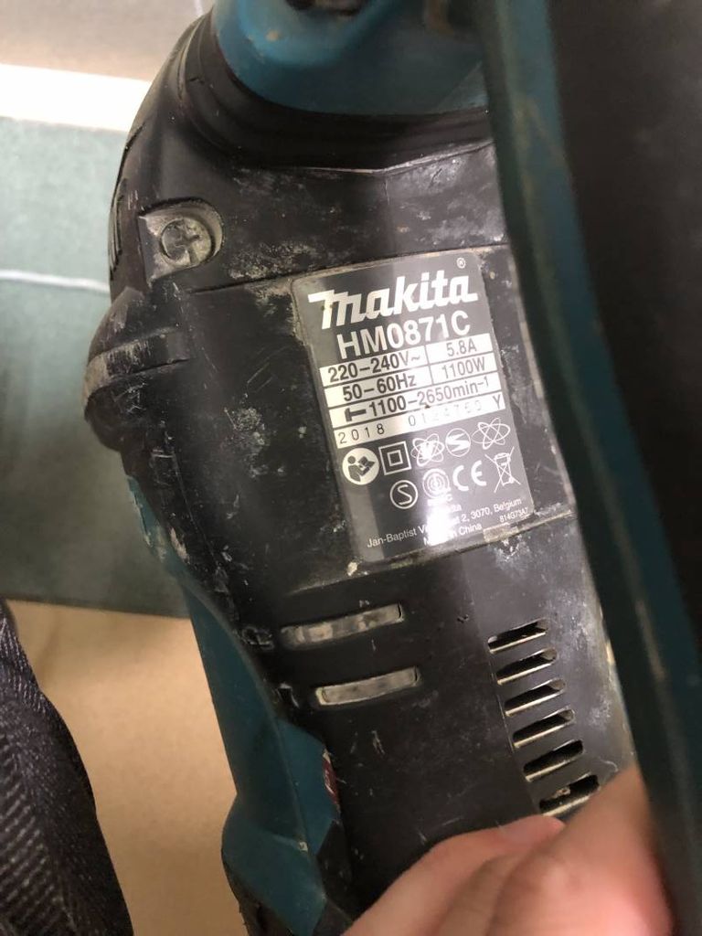 Makita HM0871C