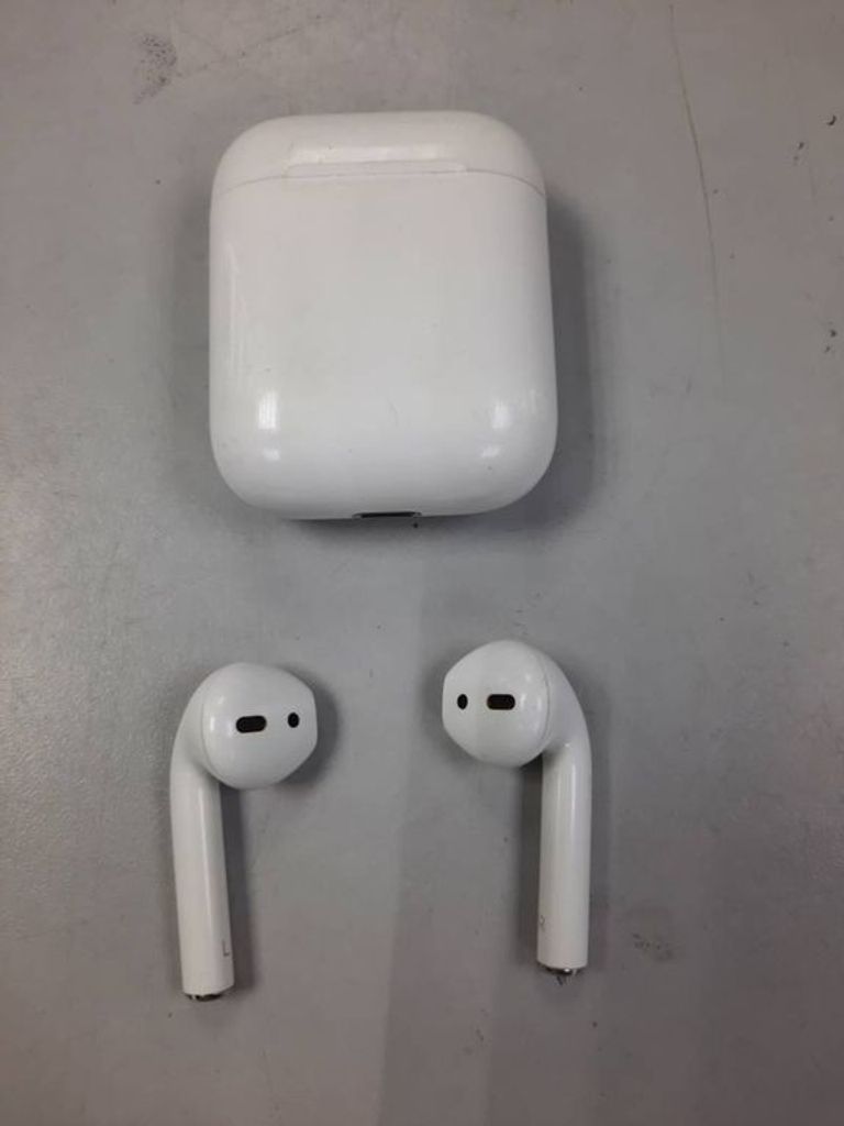 Дешиво Apple airpods 2 gen a1602.a2032+a2031 2019г. с ломбарда