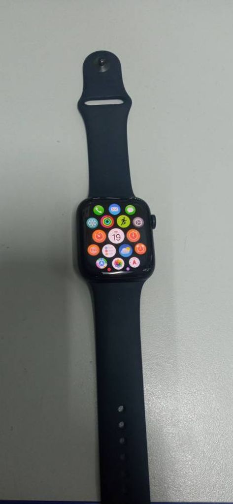 Apple watch se 2 gps 44mm aluminum case with sport