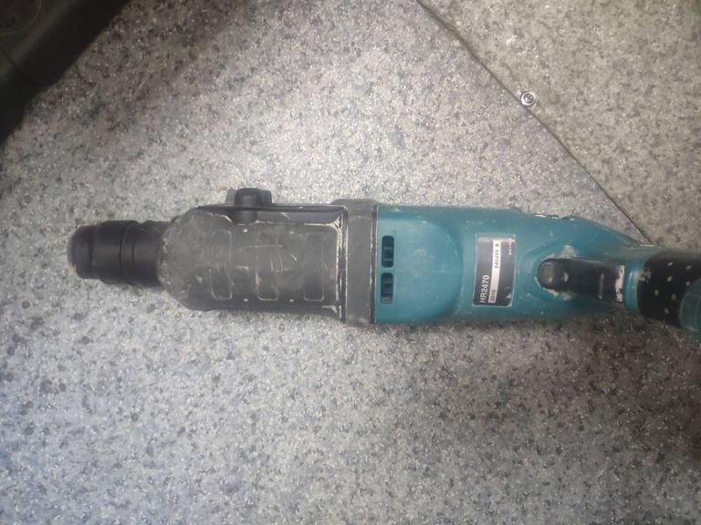 Makita HR2470