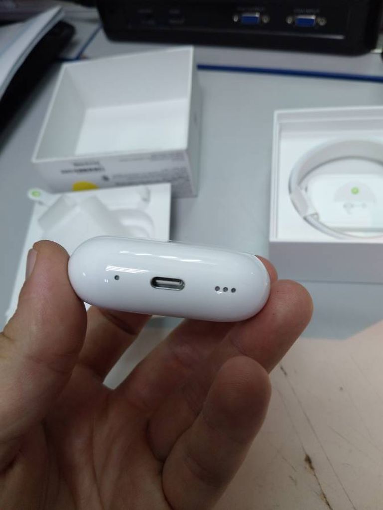 Apple airpods pro 2nd generation with magsafe charging case usb-c