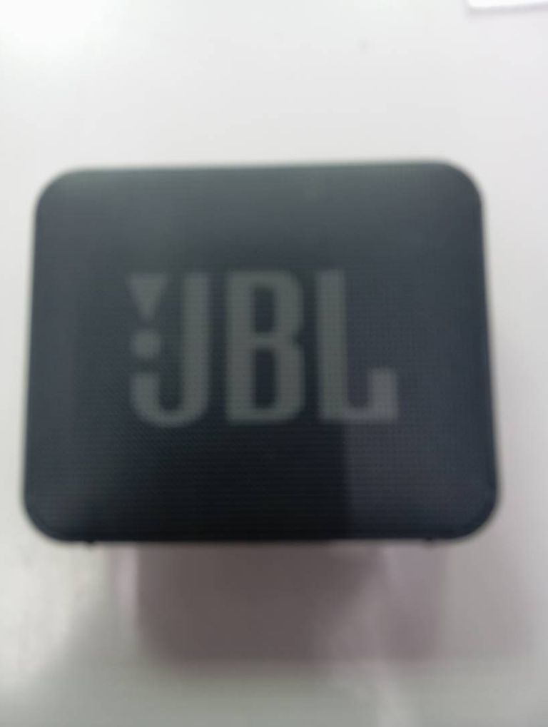Купити Jbl go essential Б/У