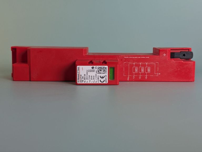 Оголошення Комбінований розрядник для енергосистем DSH ZP B2 SG TNS 255 – Dehn – 909440 – 4013364409866. Новий! Б/У