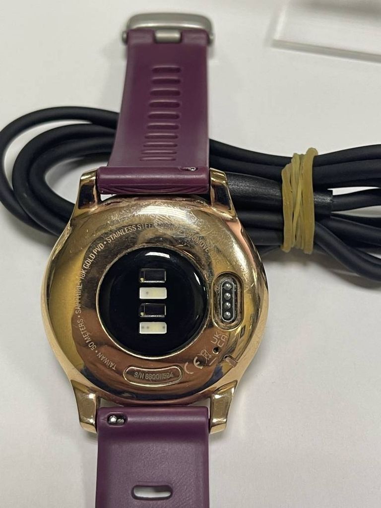 Дешиво Garmin vivomove luxe premium-black milanese с ломбарда