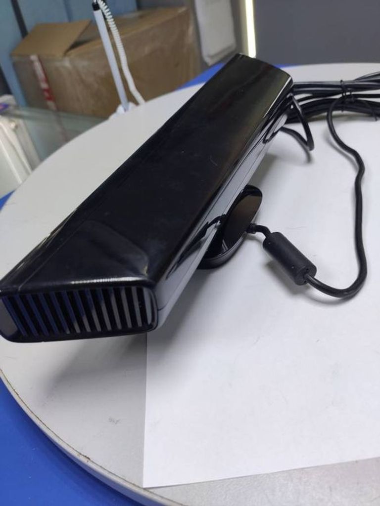 Дешево - x-box kinect 1414 з ломбарду