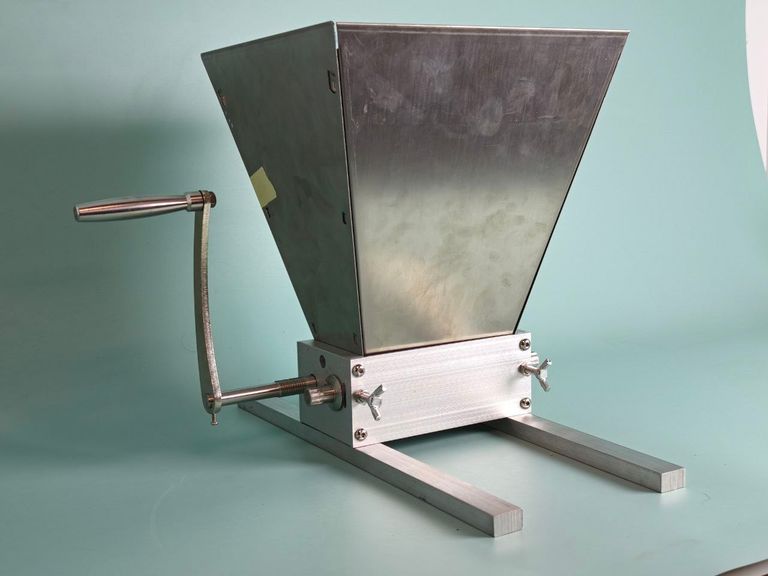 Купити Млин для помолу 2-х вальцовий, нержавіюча сталь (ММ-02) Новий. ДЕШЕВО. Б/У