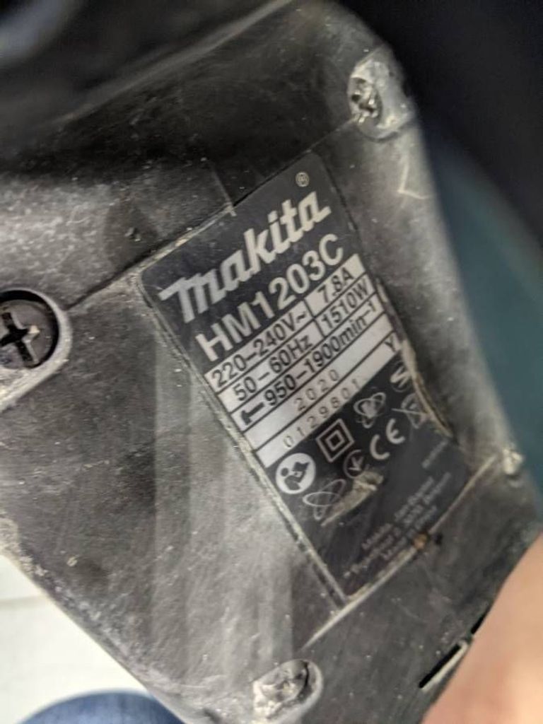 Дешево Makita HM1203C з ломбарду